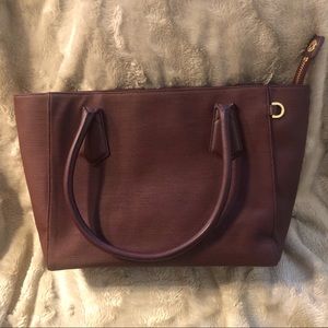 EUC Dagne Dover Signature Tote Classic Oxblood
